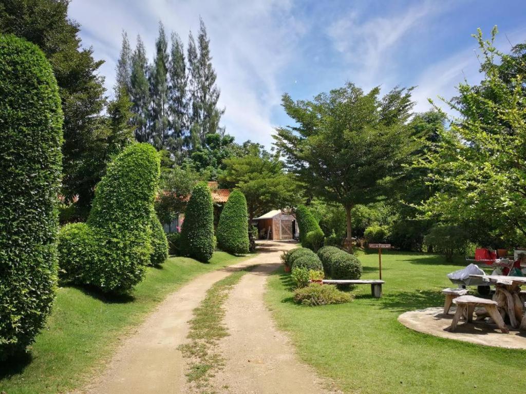 Villa Tuscany Country Resort Suan Phueng Eksteriør billede