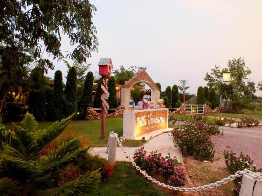 Villa Tuscany Country Resort Suan Phueng Eksteriør billede
