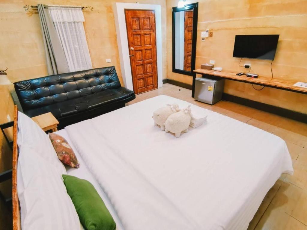 Villa Tuscany Country Resort Suan Phueng Eksteriør billede